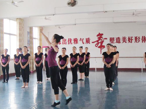 舞蹈课