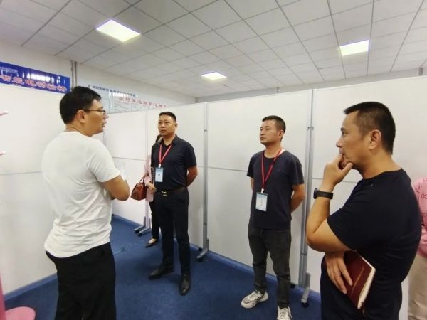 君山航校,君山航空,航空,航空服务,电商,电子商务,机电,机电设备维修与安装,旅管,旅游服务与管理,平面设计,计算机应用,建筑工程施工,对口升学,岳阳建科,岳阳航空科技