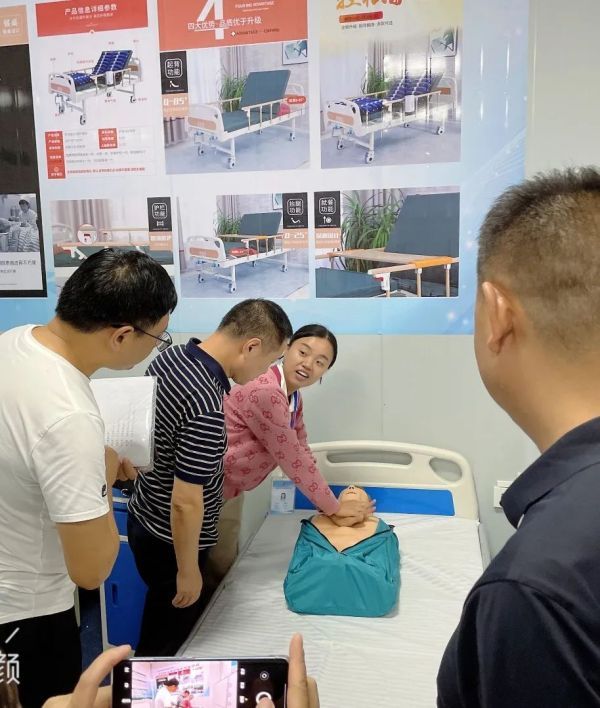 君山航校,君山航空,航空,航空服务,电商,电子商务,机电,机电设备维修与安装,旅管,旅游服务与管理,平面设计,计算机应用,建筑工程施工,对口升学,岳阳建科,岳阳航空科技