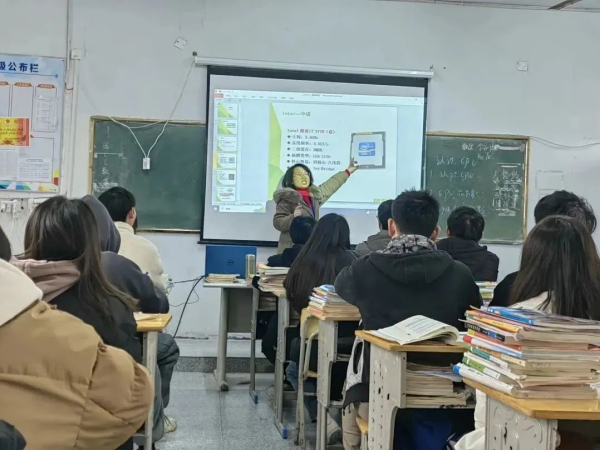 君山航校,君山航空,航空,航空服务,电商,电子商务,机电,机电设备维修与安装,旅管,旅游服务与管理,平面设计,计算机应用,建筑工程施工,对口升学,岳阳建科,岳阳航空科技