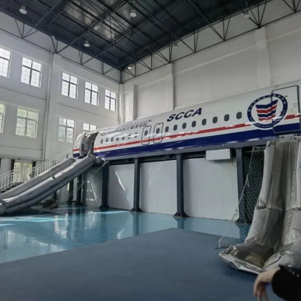 君山航校,君山航空,航空,航空服务,电商,电子商务,机电,机电设备维修与安装,旅管,旅游服务与管理,平面设计,计算机应用,建筑工程施工,对口升学,岳阳建科,岳阳航空科技